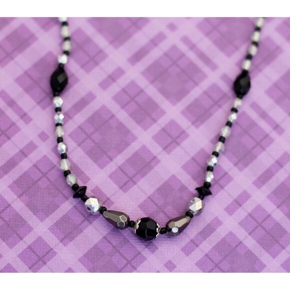 Vintage Silver Tone Stylish Fierce Beaded Necklace 38 inch - V14 - Picture 1 of 4